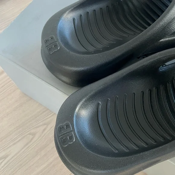 NWT Authentic Balenciaga Black Rubber mold Sandals slides - Picture 4 of 6